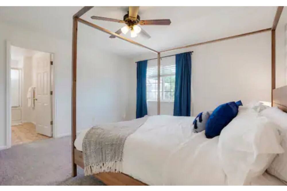 Photo of Bedroom in North Central Westminster