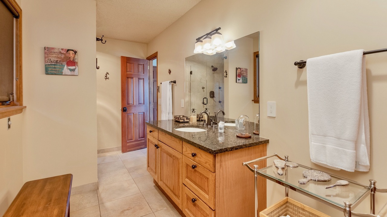 Photo of Bathroom in Windcliff Estates