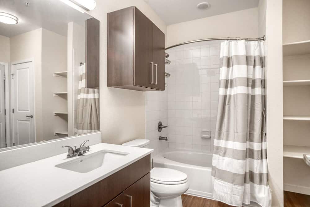 Photo of Bathroom in Uptown