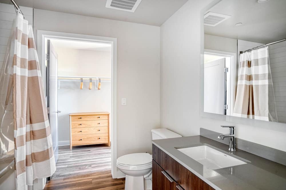 Photo of Bathroom in Golden Triangle