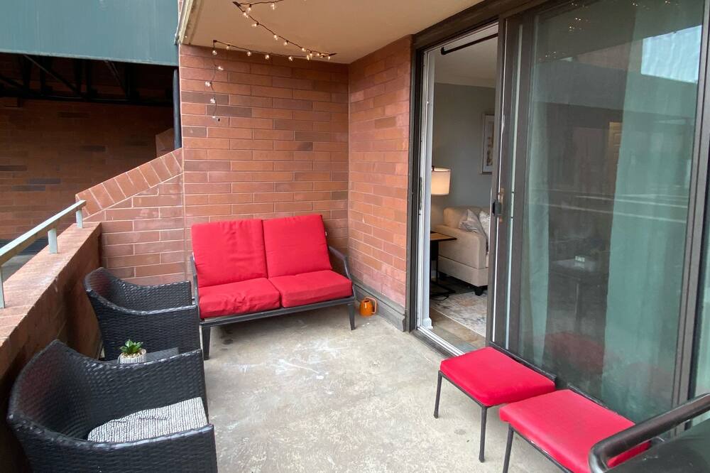 Photo of Patio Balcony in Lincoln Park