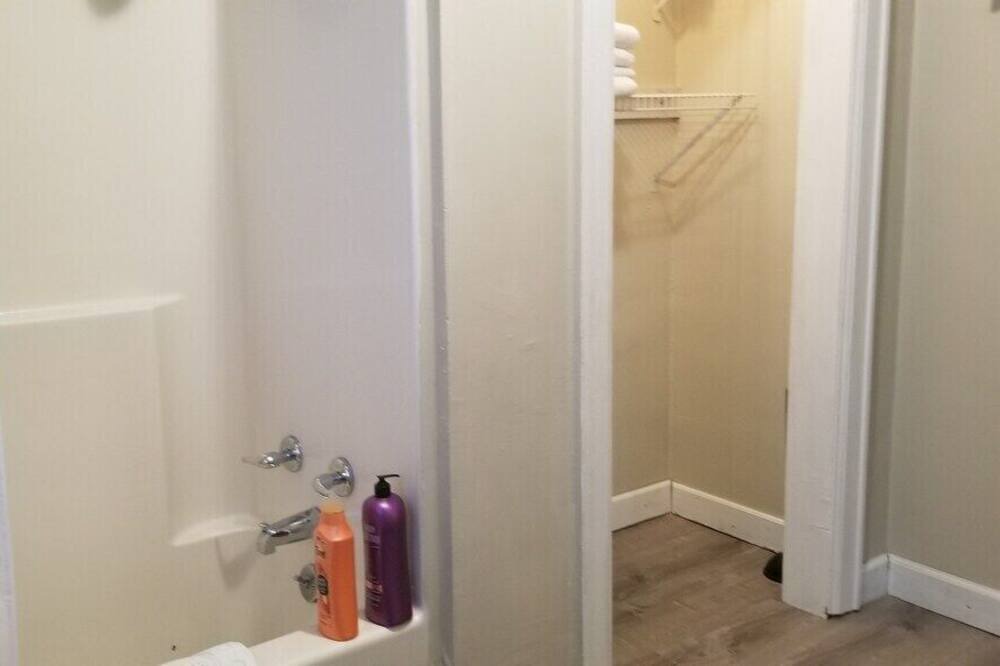 Photo of Bathroom in Dunbar