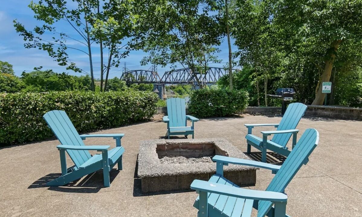 Photo of Outdoor in East Bank