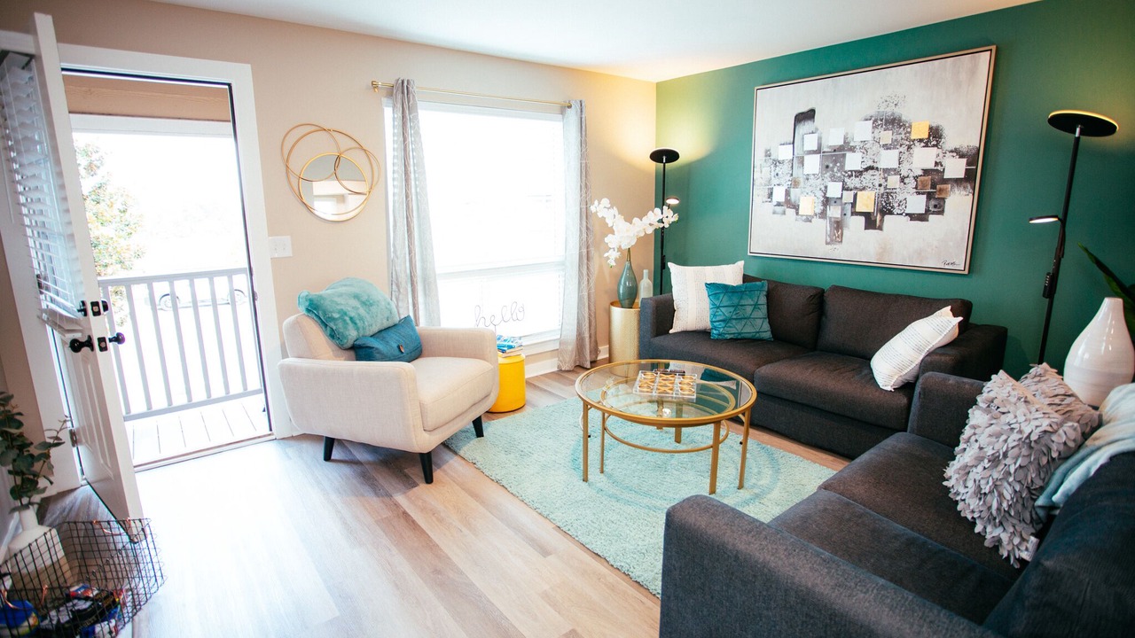 Photo of Livingroom in East Bank