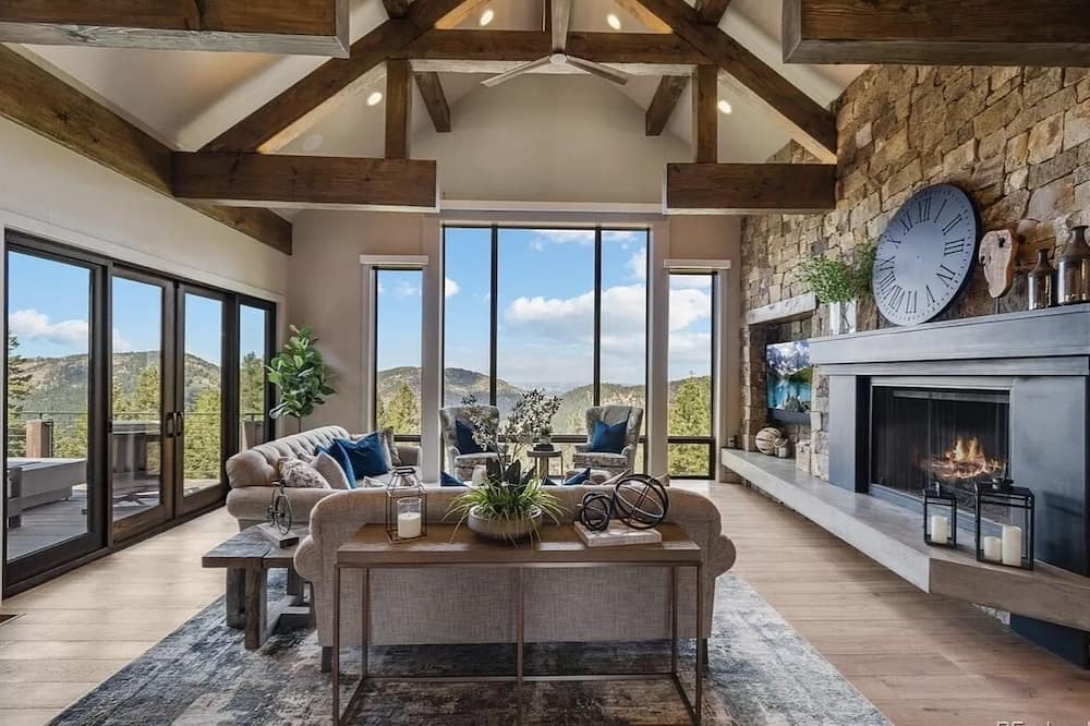 Photo of Livingroom in Morrison