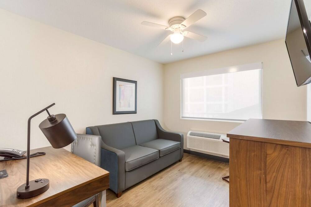 Photo of Livingroom in Merry Oaks