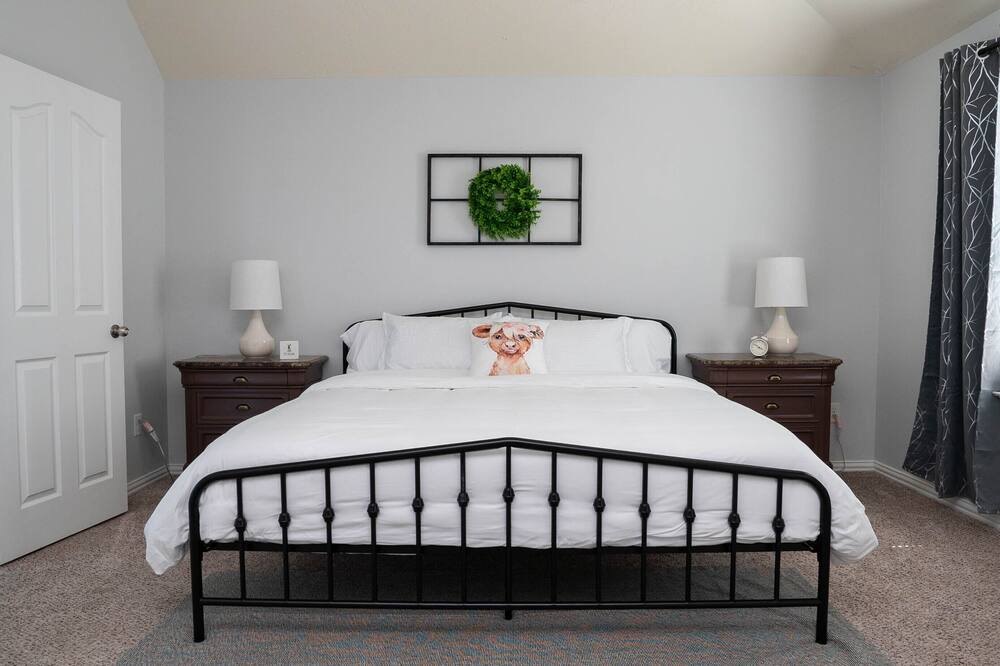 Photo of Bedroom in Pearland