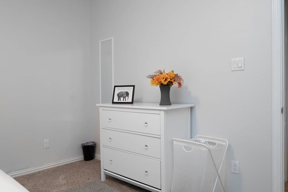 Photo of Bedroom in Pearland