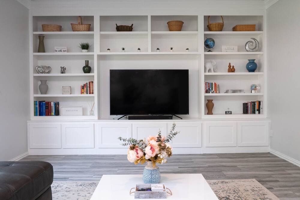 Photo of Livingroom in Pearland
