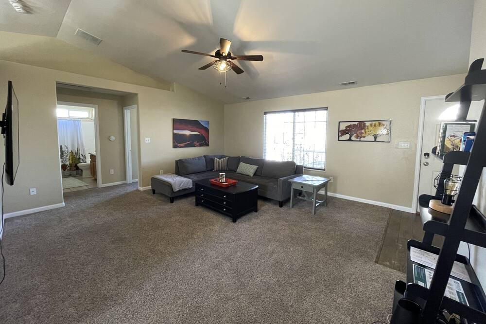 Photo of Livingroom in Fruita