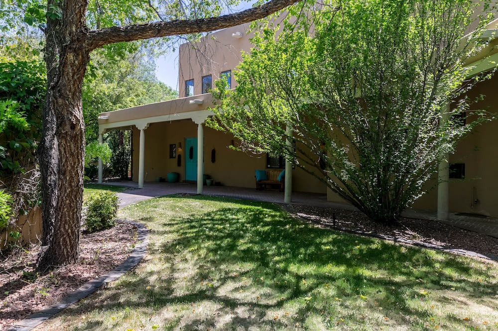 Photo of Others in Los Ranchos de Albuquerque