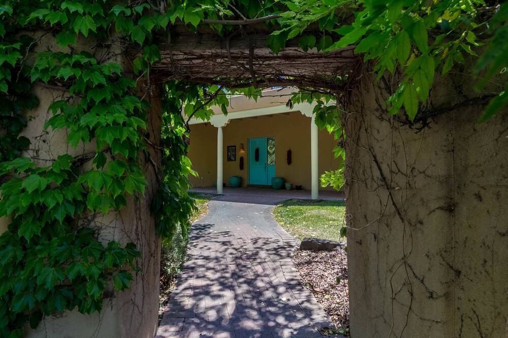 Photo of Others in Los Ranchos de Albuquerque