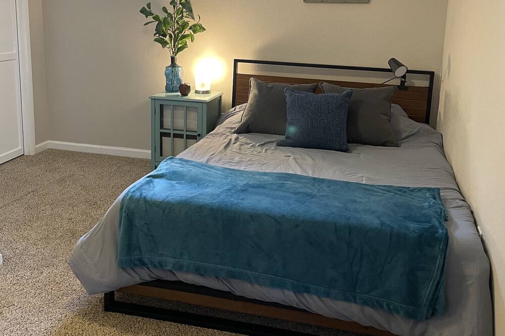 Photo of Bedroom in Parker