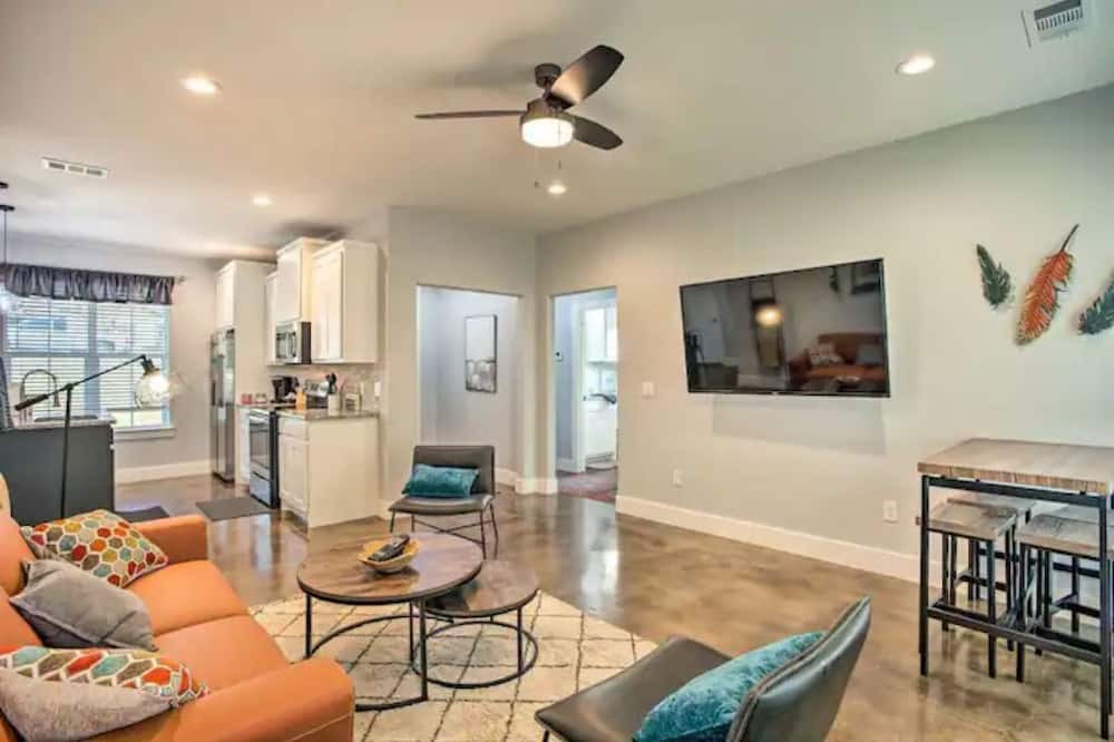 Photo of Livingroom in Denison