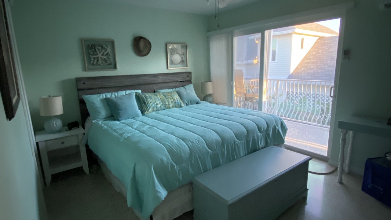 Photo of Bedroom in Crescent Beach
