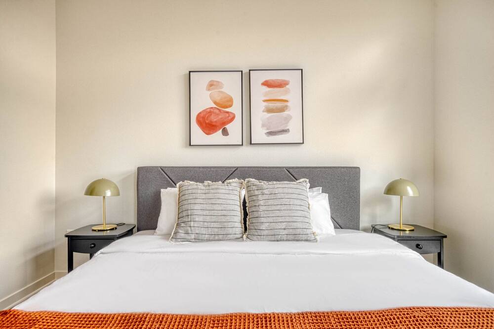 Photo of Bedroom in Central Boulder
