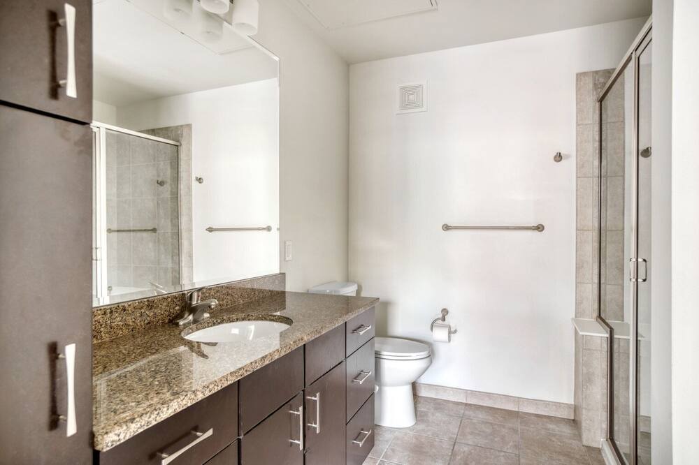 Photo of Bathroom in Central Boulder
