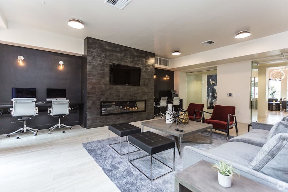 Photo of Livingroom in Central Boulder