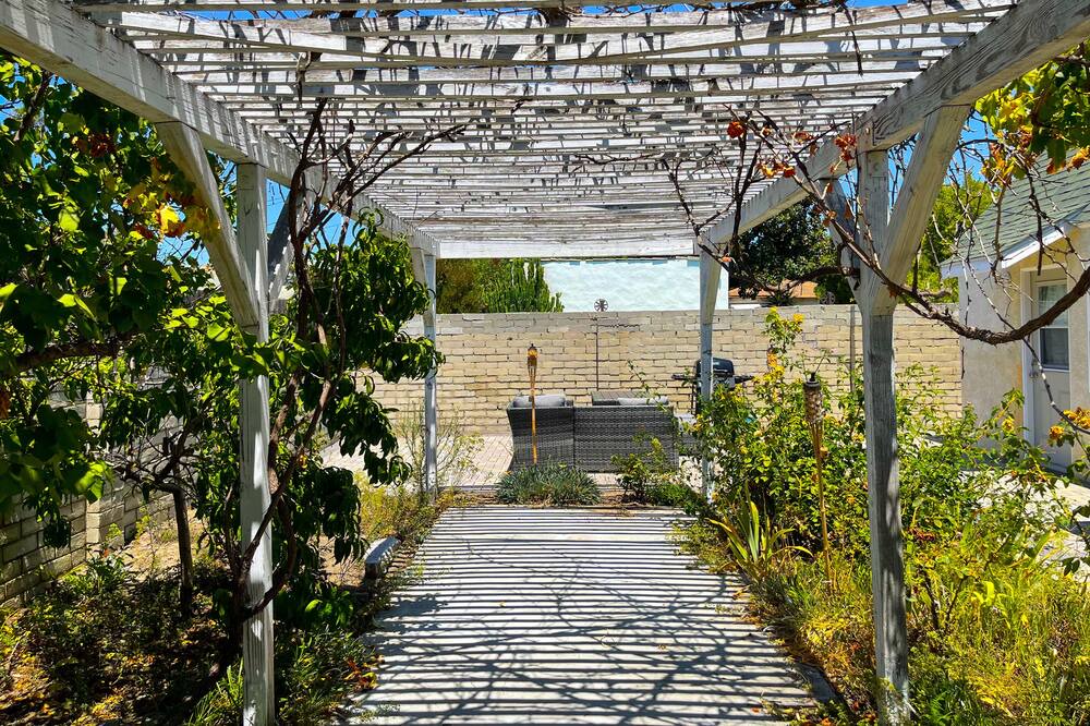 Photo of Outdoor in Burbank