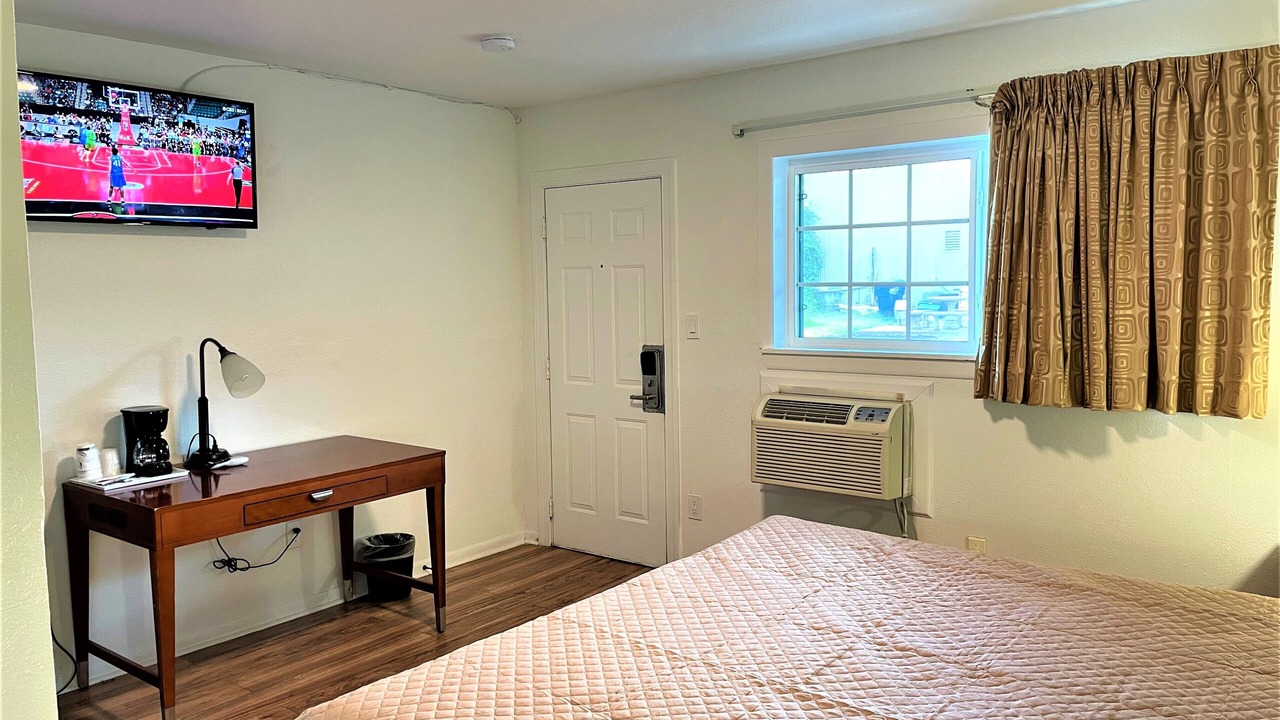 Photo of Bedroom in Giddings
