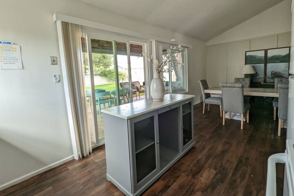 Photo of Bedroom in Suncrest