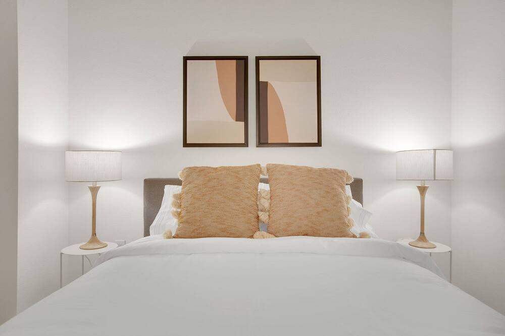 Photo of Bedroom in Ballpark