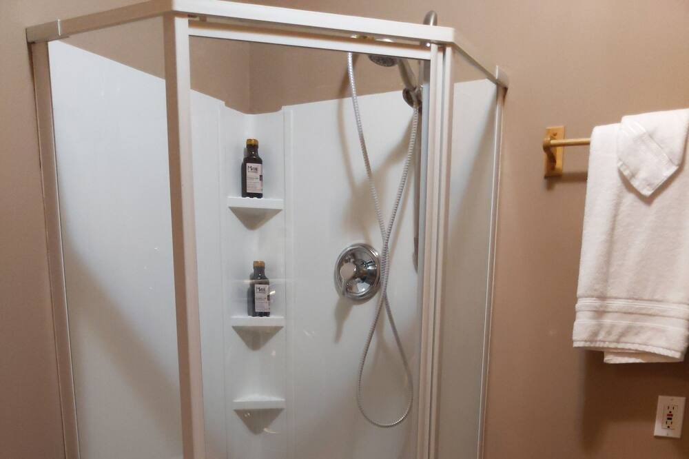 Photo of Bathroom in Glacier View Meadows