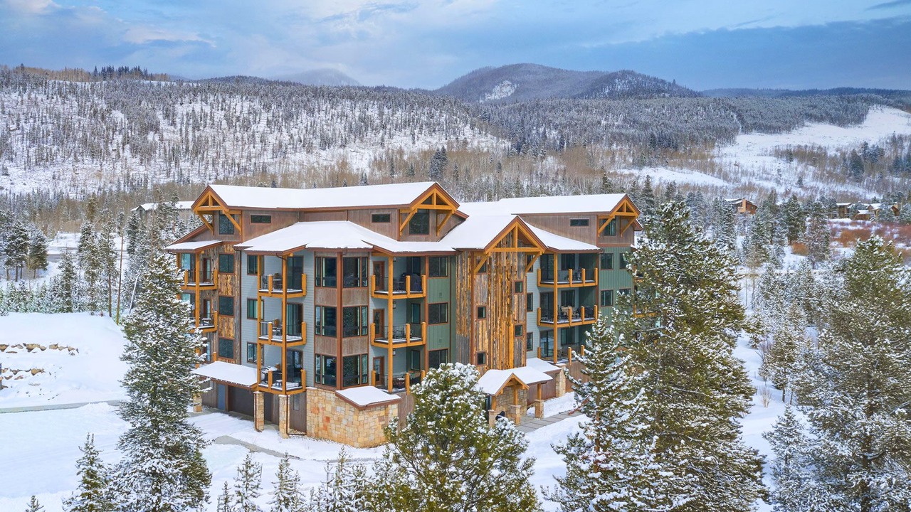Photo of Outdoor in Lakeside Village