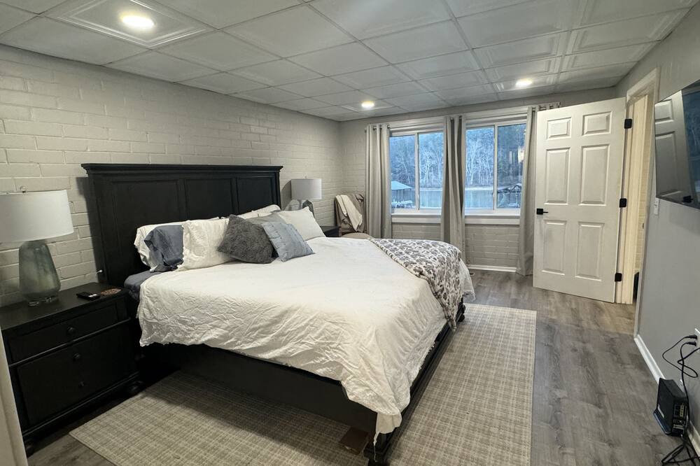 Photo of Bedroom in Spring City