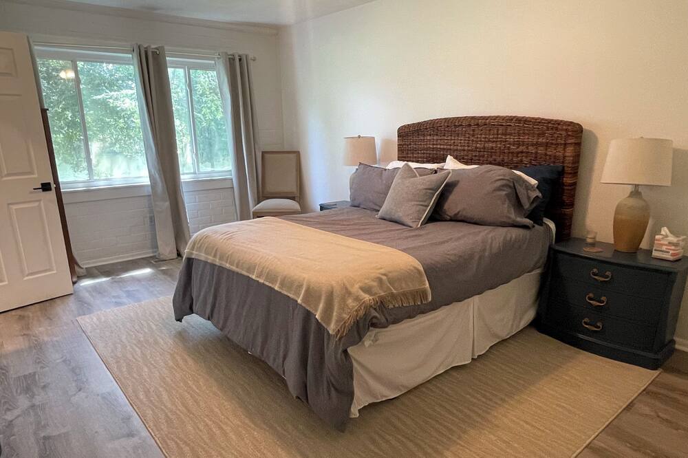 Photo of Bedroom in Spring City