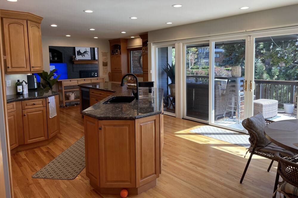 Photo of Kitchen in North Central Westminster