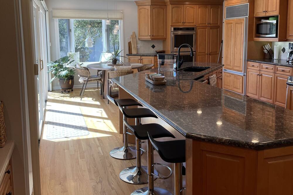 Photo of Kitchen in North Central Westminster