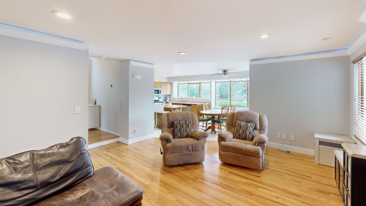 Photo of Livingroom in Thornton