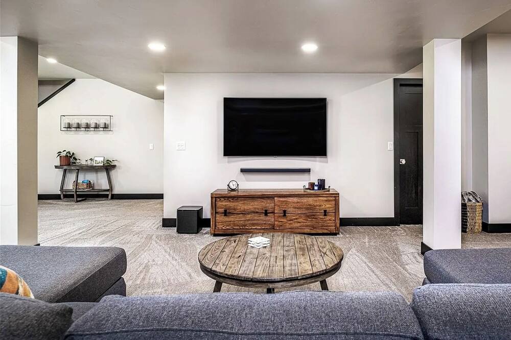 Photo of Livingroom in Oak Creek