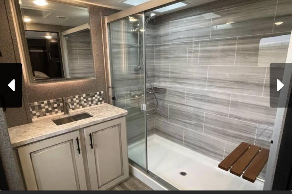Photo of Bathroom in Ruidoso Downs