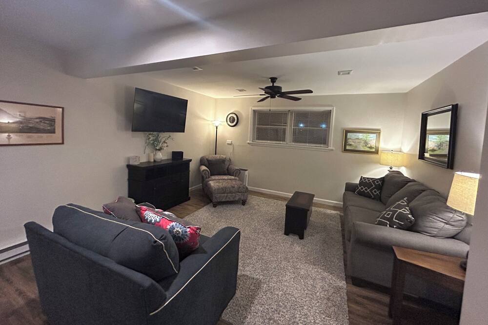 Photo of Bedroom in Warrensburg
