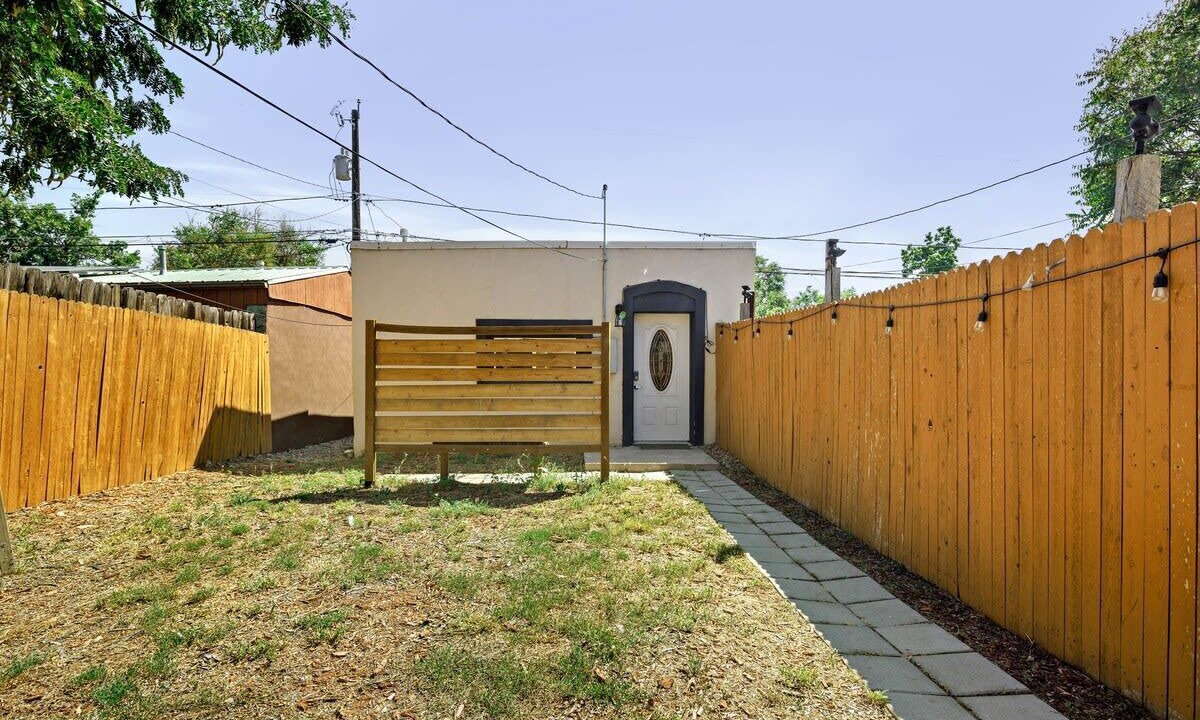 Photo of Outdoor in Cole