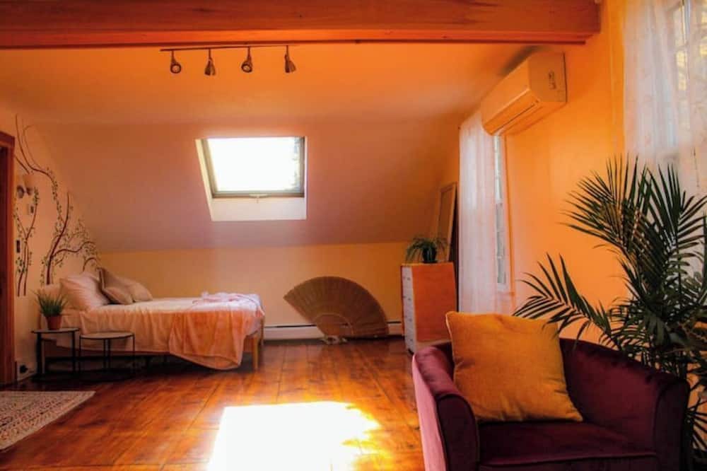 Photo of Bedroom in Amherst