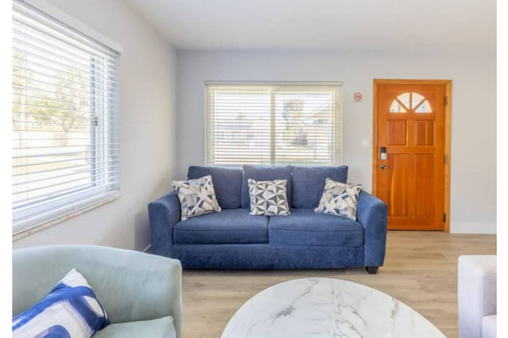 Photo of Livingroom in Melaleuca Gardens