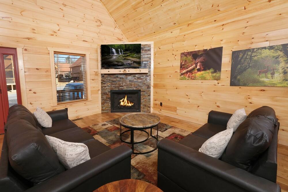 Photo of Others in White Oak Lodge
