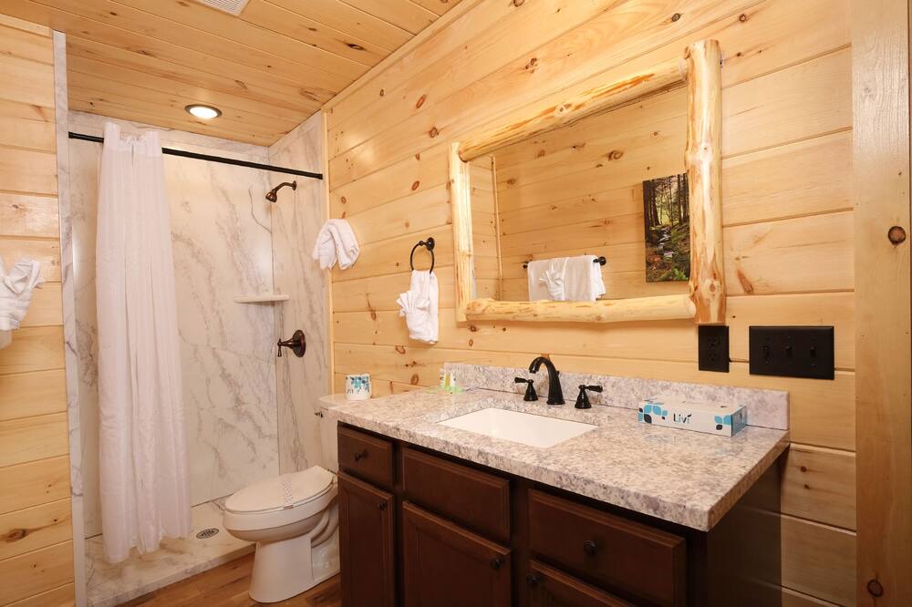 Photo of Others in White Oak Lodge