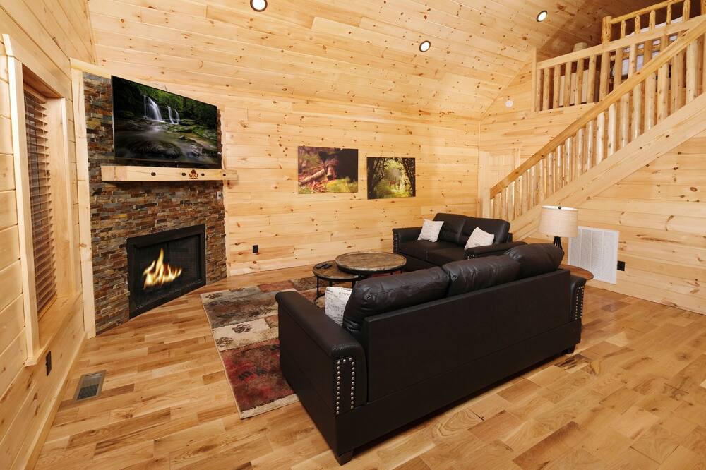 Photo of Others in White Oak Lodge