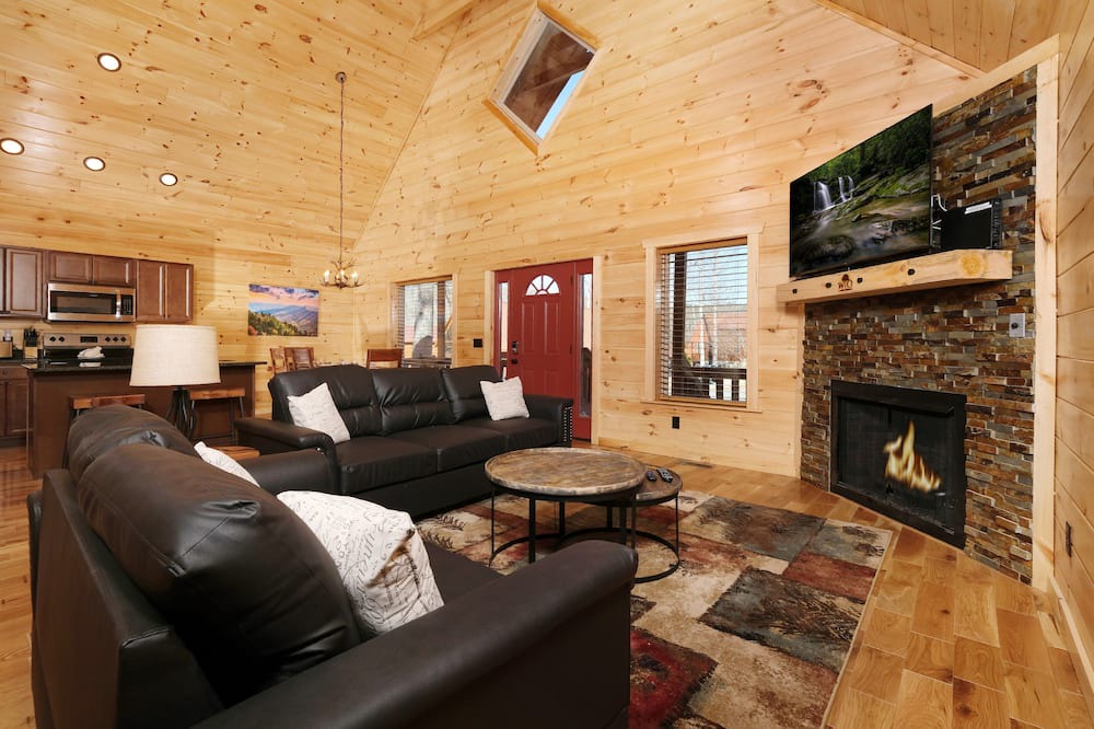 Photo of Others in White Oak Lodge