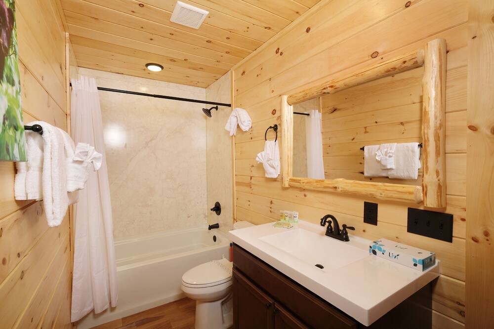 Photo of Others in White Oak Lodge