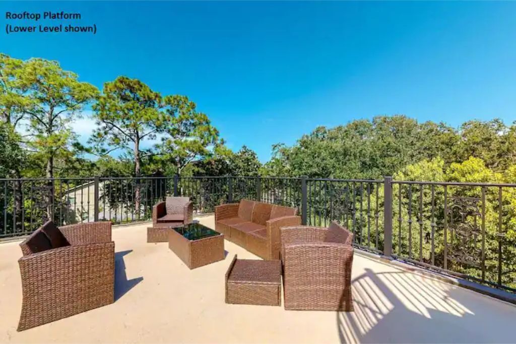 Photo of Patio Balcony in Demere Park