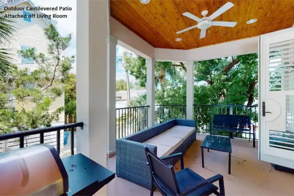 Photo of Patio Balcony in Demere Park