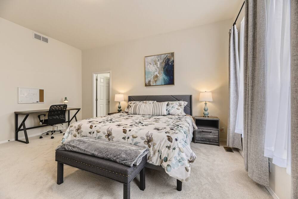 Photo of Bedroom in Parker