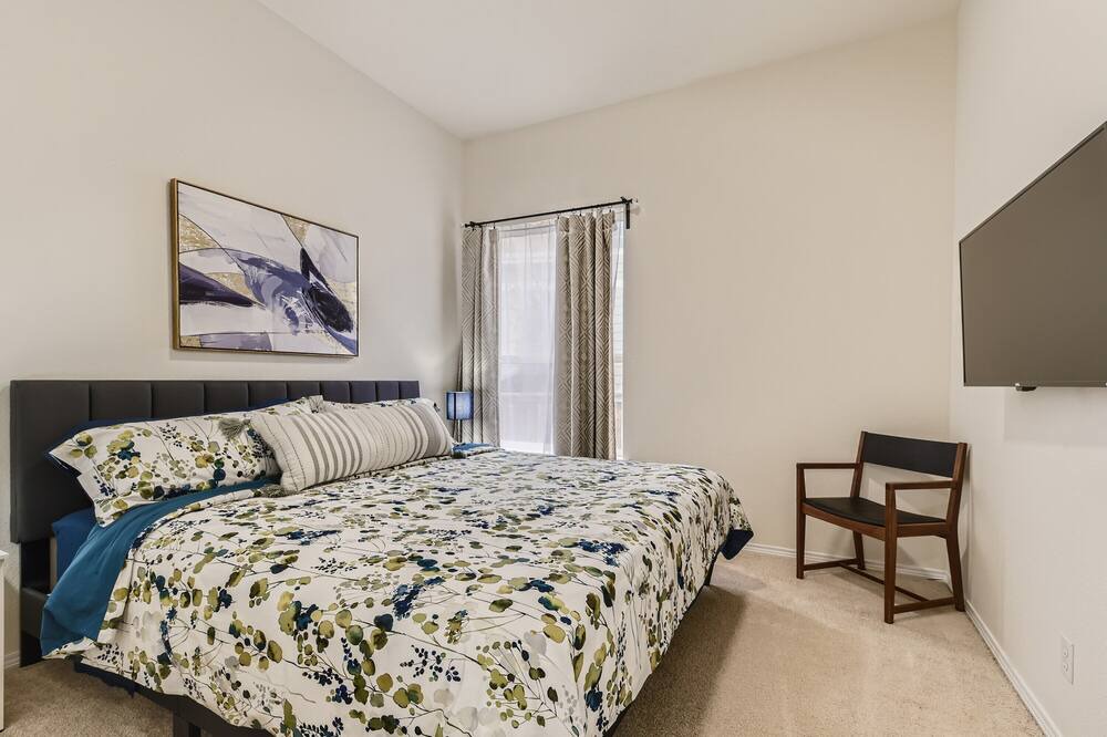 Photo of Bedroom in Parker