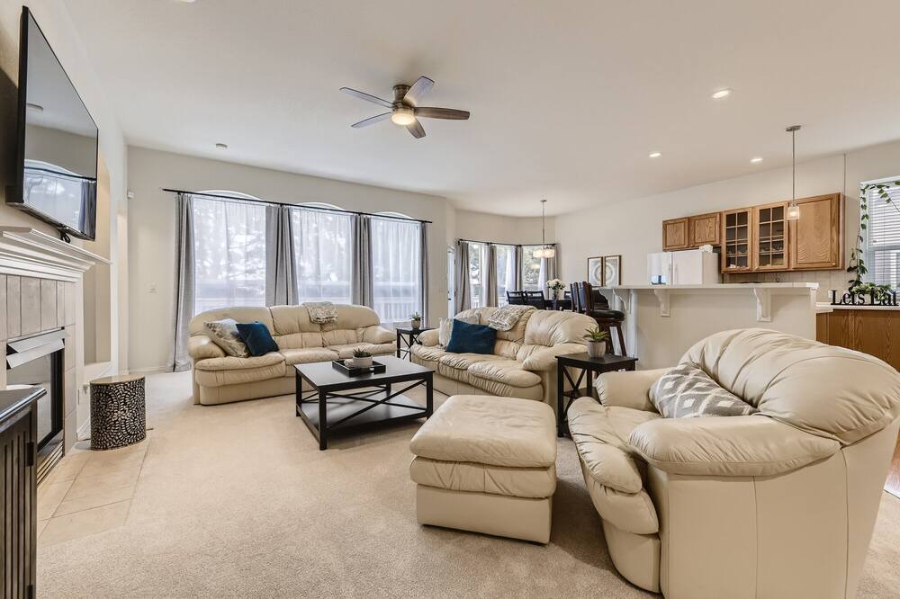 Photo of Livingroom in Parker