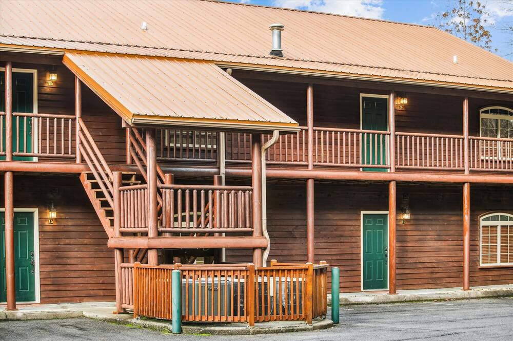 Photo of Outdoor in White Oak Lodge